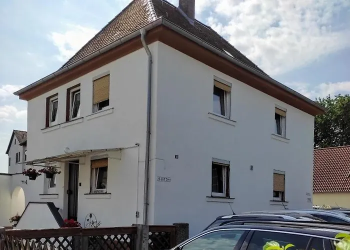 Gaestezimmer Boxenstopp Habitación en casa particular Veitsbronn