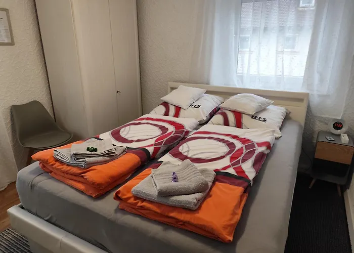 Gaestezimmer Boxenstopp * Veitsbronn